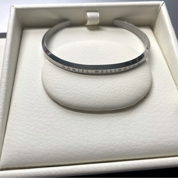 Daniel Wellington bracelet - Picture 2 of 4